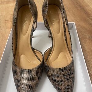 Jessica Simpson Leopard Print heels